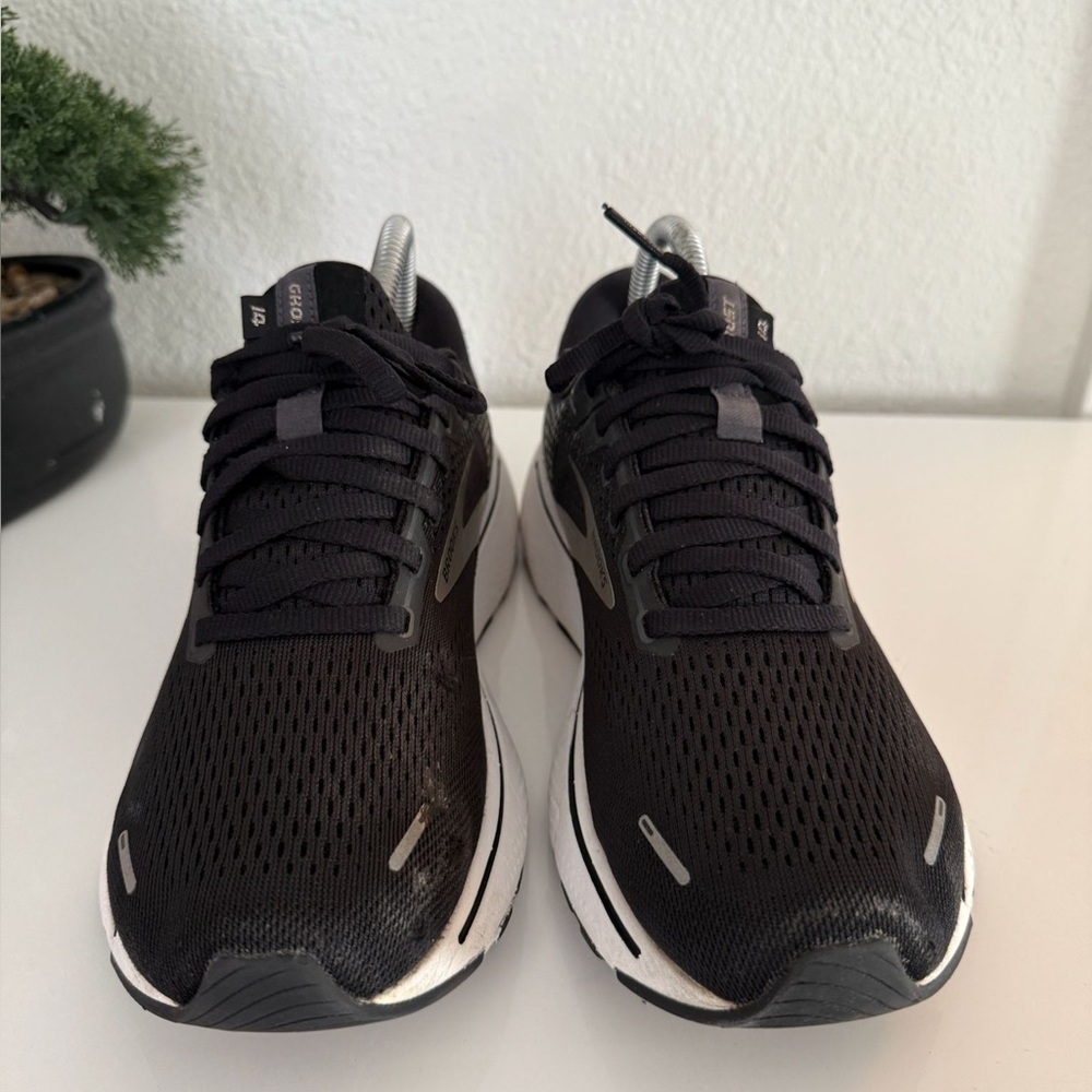 Brooks Black and White Athletic Shoes - Picture 3 of 7